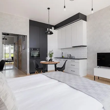 Krakow Studio With Parking & Terrace Near Zalew Bagry By Renters Prestige Exterior photo