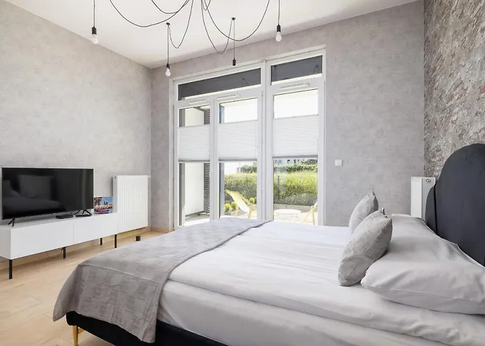 Krakow Studio With Parking & Terrace Near Zalew Bagry By Renters Prestige